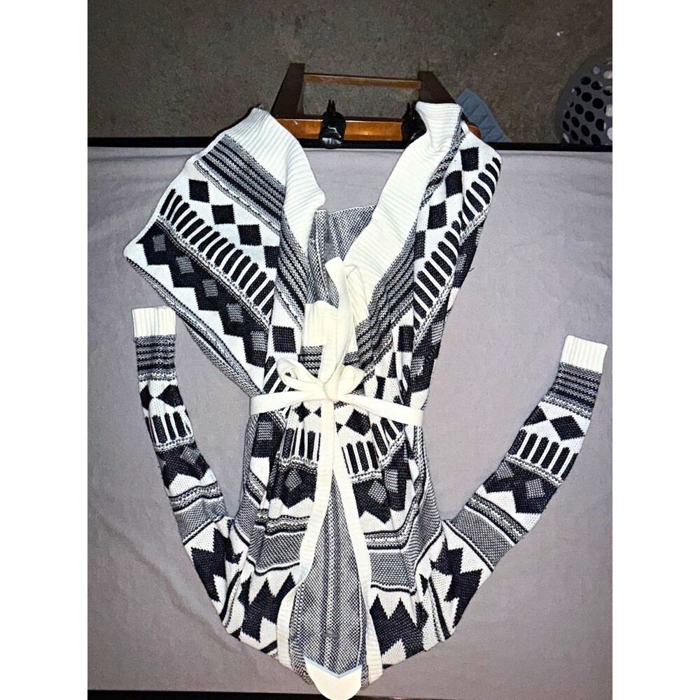 Charlotte Russe Black White Geometric Open Front Shawl Belted Knit Cardigan M